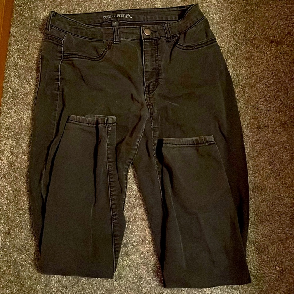 Black women’s jeans size 6